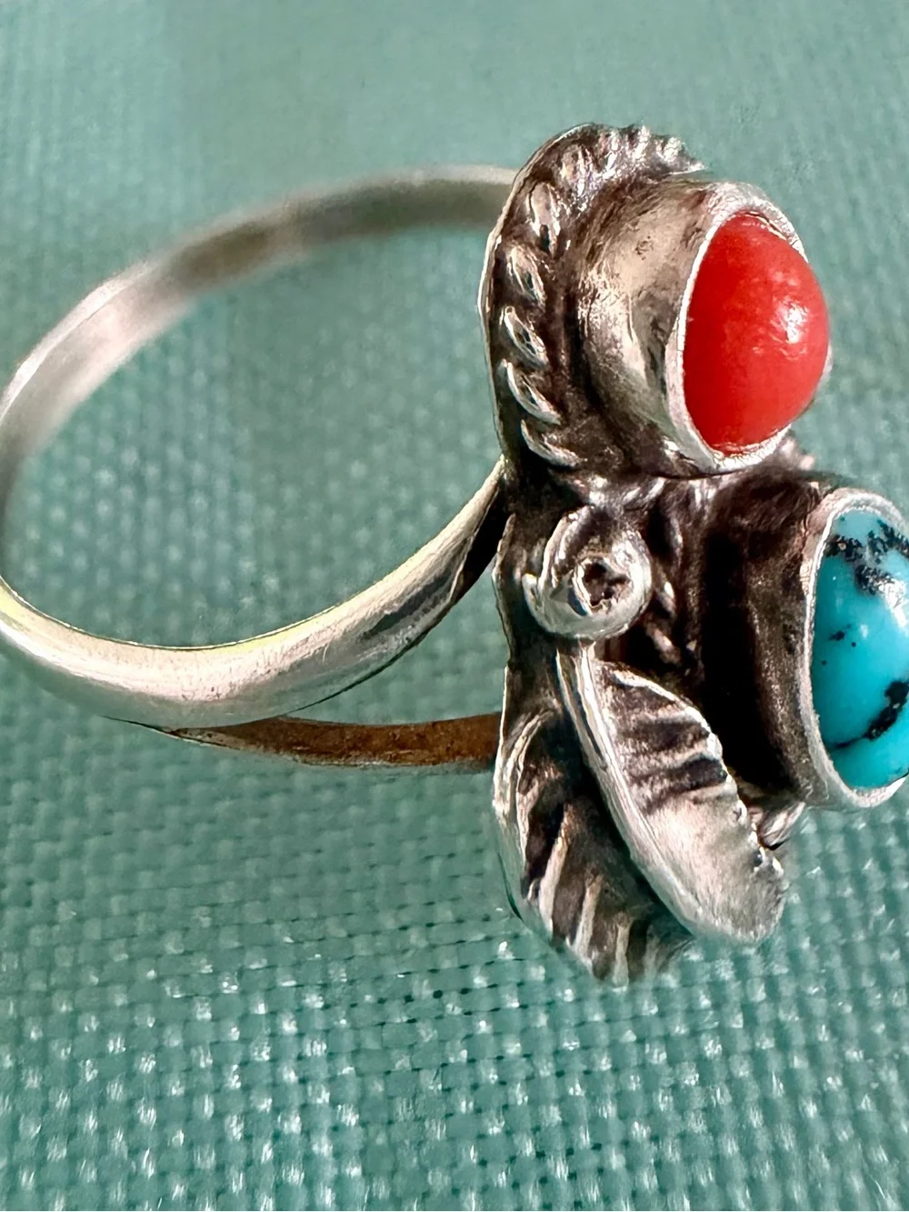 Vintage 1970’s Handmade Navajo Sterling Turquoise Coral Ring Sz 7